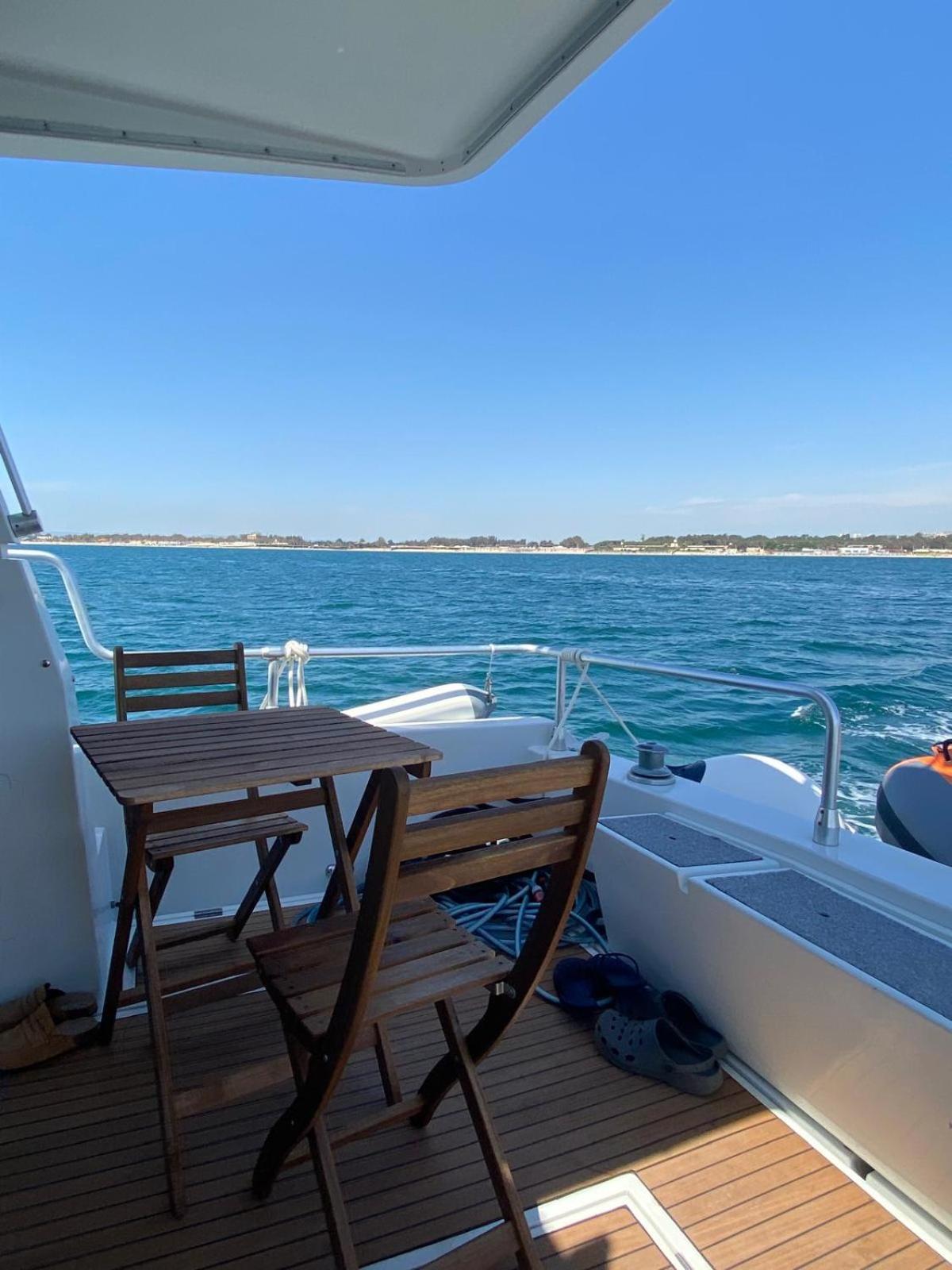She'S Mine Yacht Hotel CTA Exterior photo